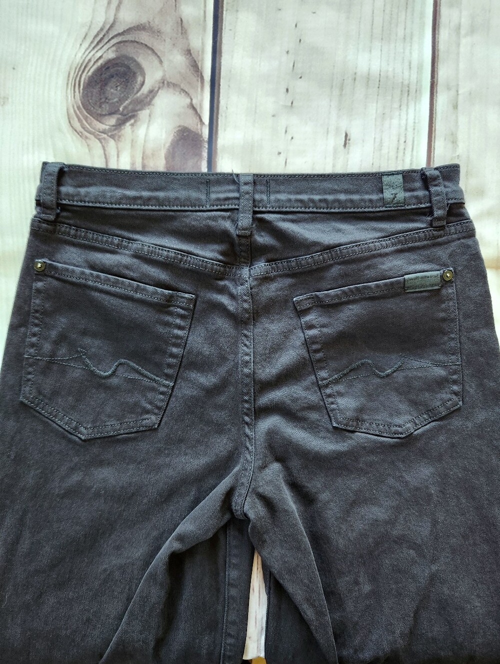 7 For All Mankind "Cropped Alexa Black Raw Cut" High Rise Jean | Women's Size 29 - Picture 8 of 14